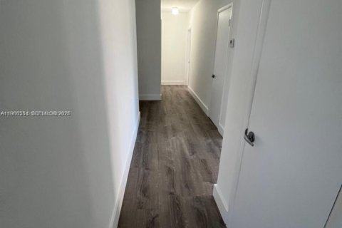 Condominio en alquiler en Hallandale Beach, Florida, 2 dormitorios, 117.06 m2 № 2044922 - foto 12