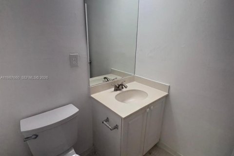 Condominio en alquiler en Sunny Isles Beach, Florida, 1 dormitorio, 92.9 m2 № 2255243 - foto 16