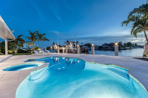 Villa ou maison à Pompano Beach, Floride 3 chambres, 170.94 m2 № 2379876
