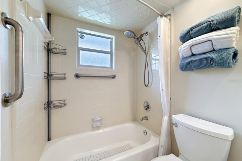 Casa en venta en Winter Haven, Florida, 3 dormitorios, 178.74 m2 № 2155991 - foto 29