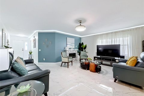 Casa en venta en Winter Haven, Florida, 3 dormitorios, 178.74 m2 № 2155991 - foto 13