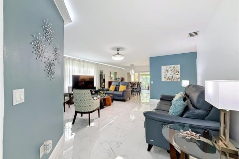 Casa en venta en Winter Haven, Florida, 3 dormitorios, 178.74 m2 № 2155991 - foto 8