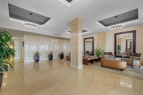 Condo in Miami, Florida, 2 bedrooms  № 2172762 - photo 28