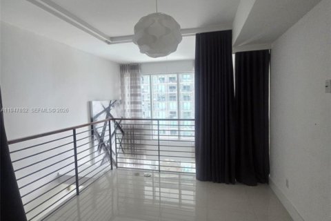 Copropriété à louer à Miami, Floride: 1 chambre, 74.51 m2 № 2003940 - photo 3