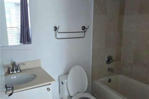 Copropriété à louer à Miami, Floride: 1 chambre, 74.51 m2 № 2003940 - photo 5