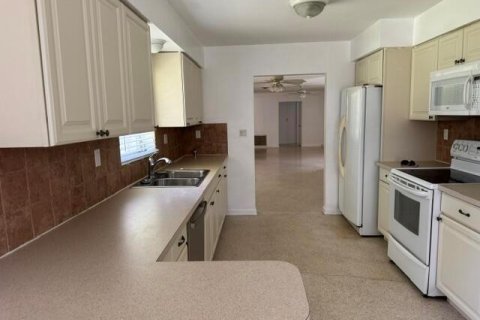Villa ou maison à louer à Plantation, Floride: 3 chambres, 156.73 m2 № 2327769 - photo 8