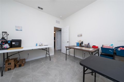 Casa en venta en Orlando, Florida, 4 dormitorios, 170.29 m2 № 1680925 - foto 13