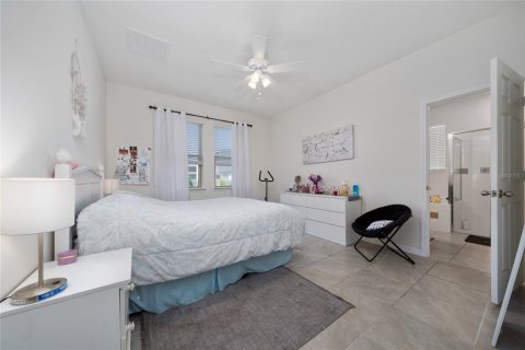 Casa en venta en Orlando, Florida, 4 dormitorios, 170.29 m2 № 1680925 - foto 19