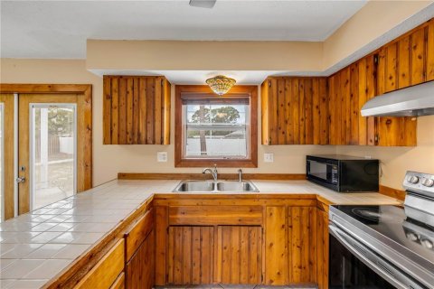 House in Edgewater, Florida 3 bedrooms, 117.61 sq.m. № 1744367 - photo 16