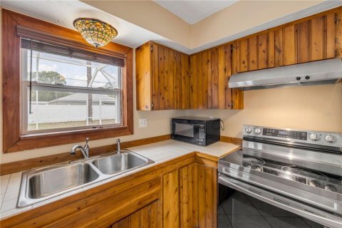 House in Edgewater, Florida 3 bedrooms, 117.61 sq.m. № 1744367 - photo 17