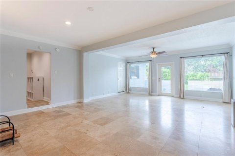Casa en venta en Orlando, Florida, 3 dormitorios, 200.11 m2 № 2386290 - foto 12