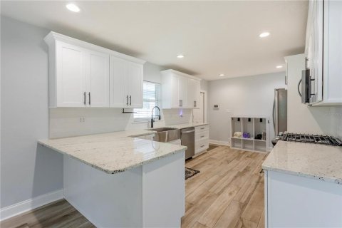 Casa en venta en Orlando, Florida, 3 dormitorios, 200.11 m2 № 2386290 - foto 20