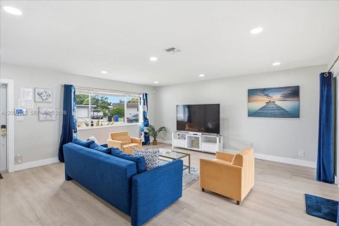 Villa ou maison à vendre à Fort Lauderdale, Floride: 3 chambres, 128.86 m2 № 2404108 - photo 7