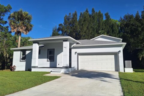 Villa ou maison à New Smyrna Beach, Floride 3 chambres, 172.43 m2 № 2355884