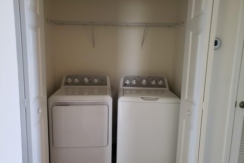 Adosado en alquiler en Venice, Florida, 3 dormitorios, 174.56 m2 № 1848466 - foto 4