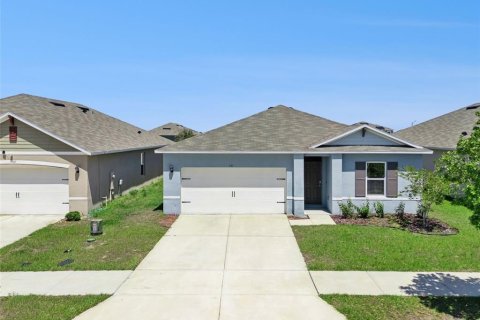 Villa ou maison à vendre à Haines City, Floride: 3 chambres, 132.48 m2 № 2098404 - photo 3