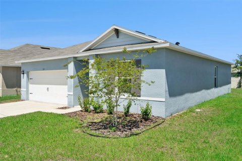 Villa ou maison à vendre à Haines City, Floride: 3 chambres, 132.48 m2 № 2098404 - photo 4