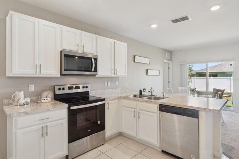 Villa ou maison à vendre à Haines City, Floride: 3 chambres, 132.48 m2 № 2098404 - photo 13