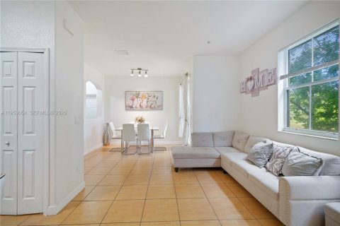 Adosado en venta en Miami, Florida, 2 dormitorios, 111.95 m2 № 2010478 - foto 14