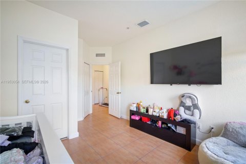 Adosado en venta en Miami, Florida, 2 dormitorios, 111.95 m2 № 2010478 - foto 23