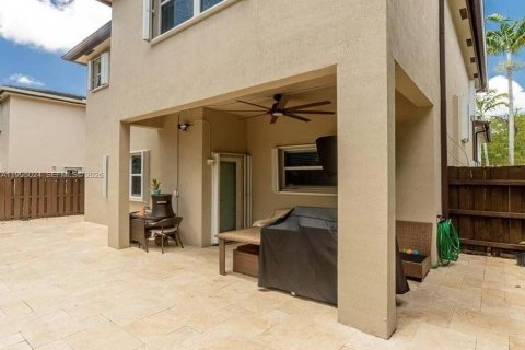 Villa ou maison à vendre à Homestead, Floride: 4 chambres, 221.01 m2 № 2058333 - photo 1