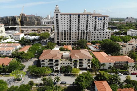 Commercial property in Coral Gables, Florida № 1985360 - photo 2