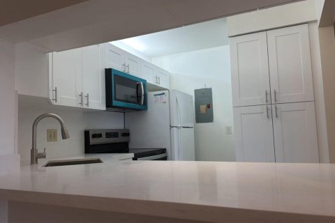 Condominio en venta en West Palm Beach, Florida, 2 dormitorios, 102.56 m2 № 2265597 - foto 3