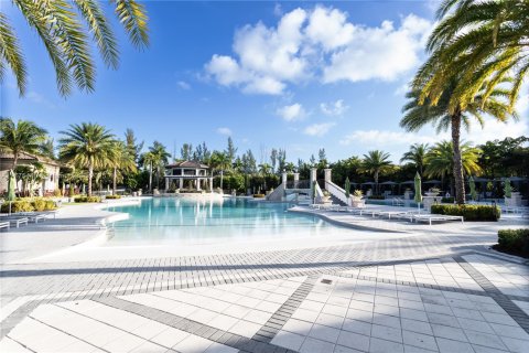 House in Doral, Florida 3 bedrooms, 228.73 sq.m. № 1864261 - photo 5