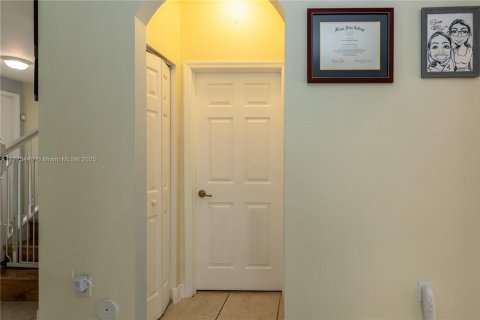 House in Doral, Florida 3 bedrooms, 228.73 sq.m. № 1864261 - photo 19