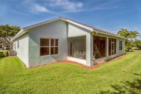 Casa en venta en Winter Haven, Florida, 3 dormitorios, 195.93 m2 № 1810239 - foto 4
