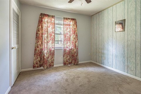 House in Zephyrhills, Florida 5 bedrooms, 169.08 sq.m. № 2297105 - photo 18