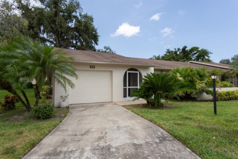 House in Sarasota, Florida 2 bedrooms, 143.35 sq.m. № 1869079 - photo 1