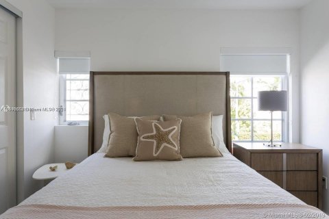 Купить кондоминиум в Майами-Бич, Флорида 2 спальни, 55.28м2, № 1959853 - фото 10