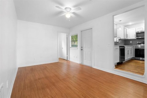 Villa ou maison à vendre à Orlando, Floride: 3 chambres, 123.93 m2 № 1918271 - photo 22