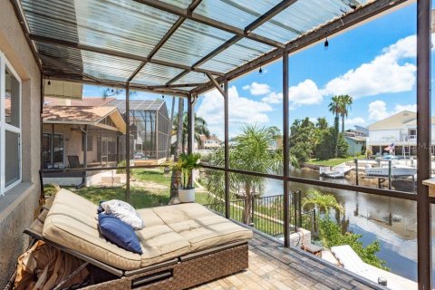 Casa en venta en New Port Richey, Florida, 2 dormitorios, 129.13 m2 № 1856779 - foto 28
