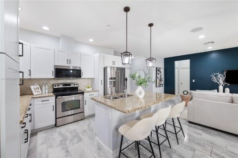 Adosado en venta en Cooper City, Florida, 3 dormitorios, 164.44 m2 № 1395079 - foto 2
