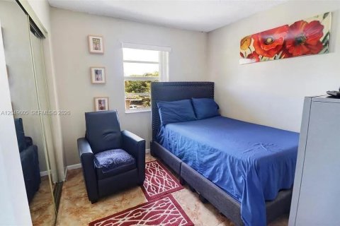 Condo in Coral Springs, Florida, 2 bedrooms  № 2241611 - photo 6