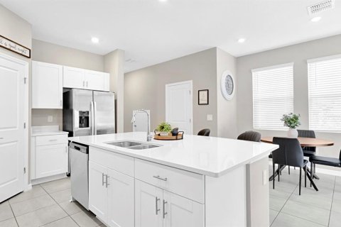 Townhouse in Kissimmee, Florida 3 bedrooms, 148.55 sq.m. № 2216192 - photo 9
