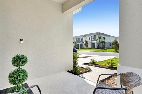 Townhouse in Kissimmee, Florida 3 bedrooms, 148.55 sq.m. № 2216192 - photo 5