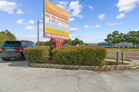 Commercial property in Lakeland, Florida 474.73 sq.m. № 2097480 - photo 13