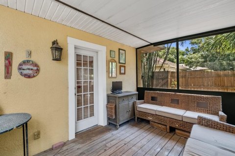 House in Vero Beach, Florida 3 bedrooms, 123.65 sq.m. № 2084042 - photo 18