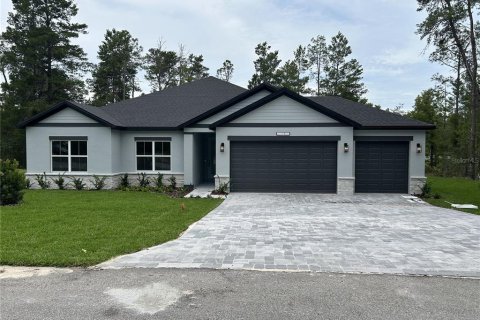 Casa en Citrus Springs, Florida 4 dormitorios, 202.43 m2 № 2363357