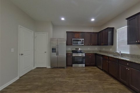 Casa en alquiler en Lake Wales, Florida, 4 dormitorios, 184.5 m2 № 1915293 - foto 7