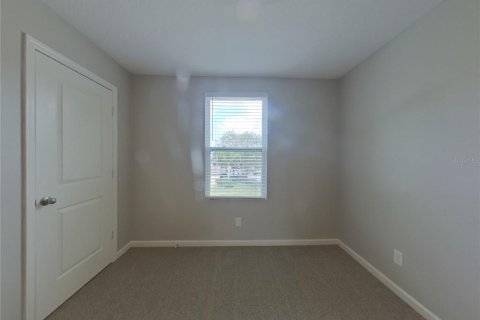 Casa en alquiler en Lake Wales, Florida, 4 dormitorios, 184.5 m2 № 1915293 - foto 12