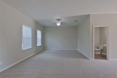 Casa en alquiler en Lake Wales, Florida, 4 dormitorios, 184.5 m2 № 1915293 - foto 4