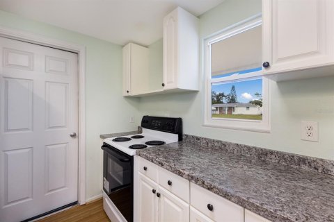 House in Bradenton, Florida 2 bedrooms, 86.12 sq.m. № 1894739 - photo 10