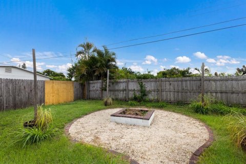 House in Bradenton, Florida 2 bedrooms, 86.12 sq.m. № 1894739 - photo 17