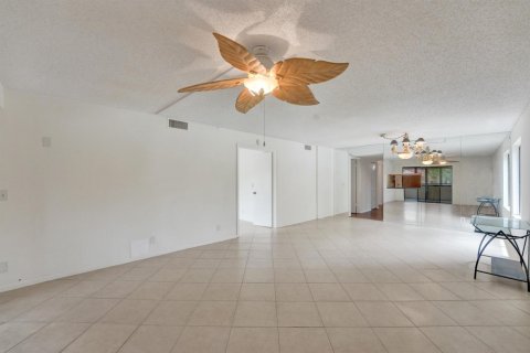 Купить кондоминиум в Бойнтон-Бич, Флорида 5 комнат, 116.31м2, № 2261927 - фото 16