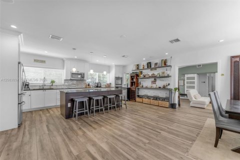 Villa ou maison à Miami, Floride 4 chambres, 181.81 m2 № 2350956