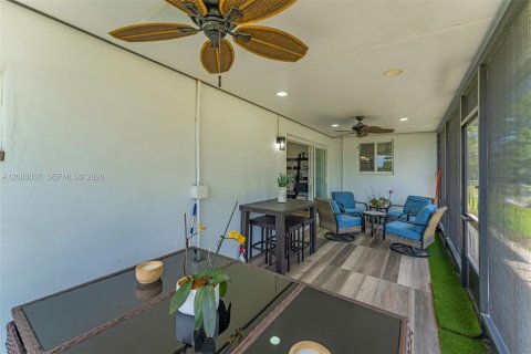 Villa ou maison à louer à Miami, Floride: 4 chambres, 181.81 m2 № 2350956 - photo 23